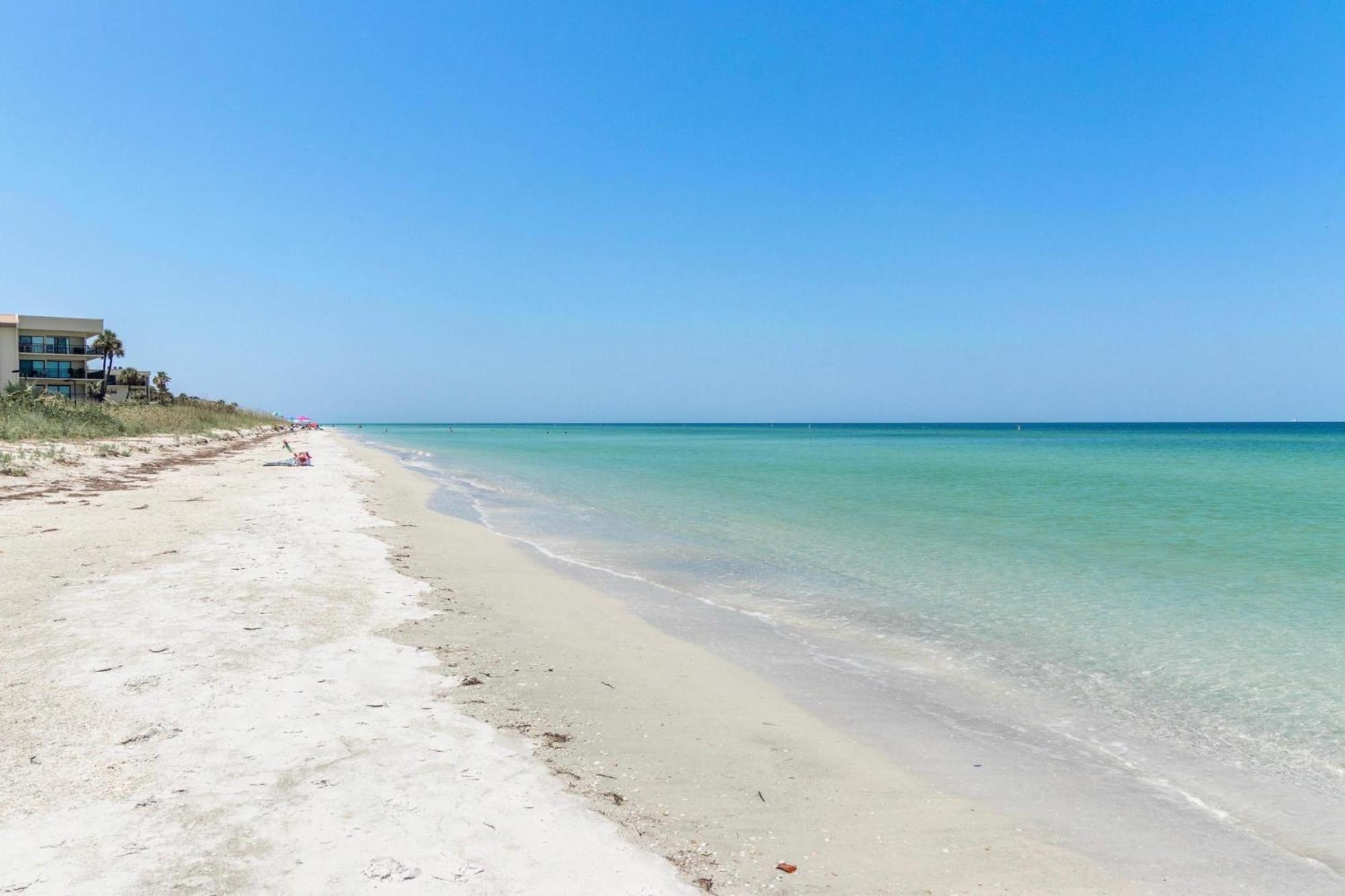 Beach Oasis - No Storm Damage & Guest Ready! Come Enjoy The Heated Pool & Relax At The Beach! Clearwater Beach Ngoại thất bức ảnh