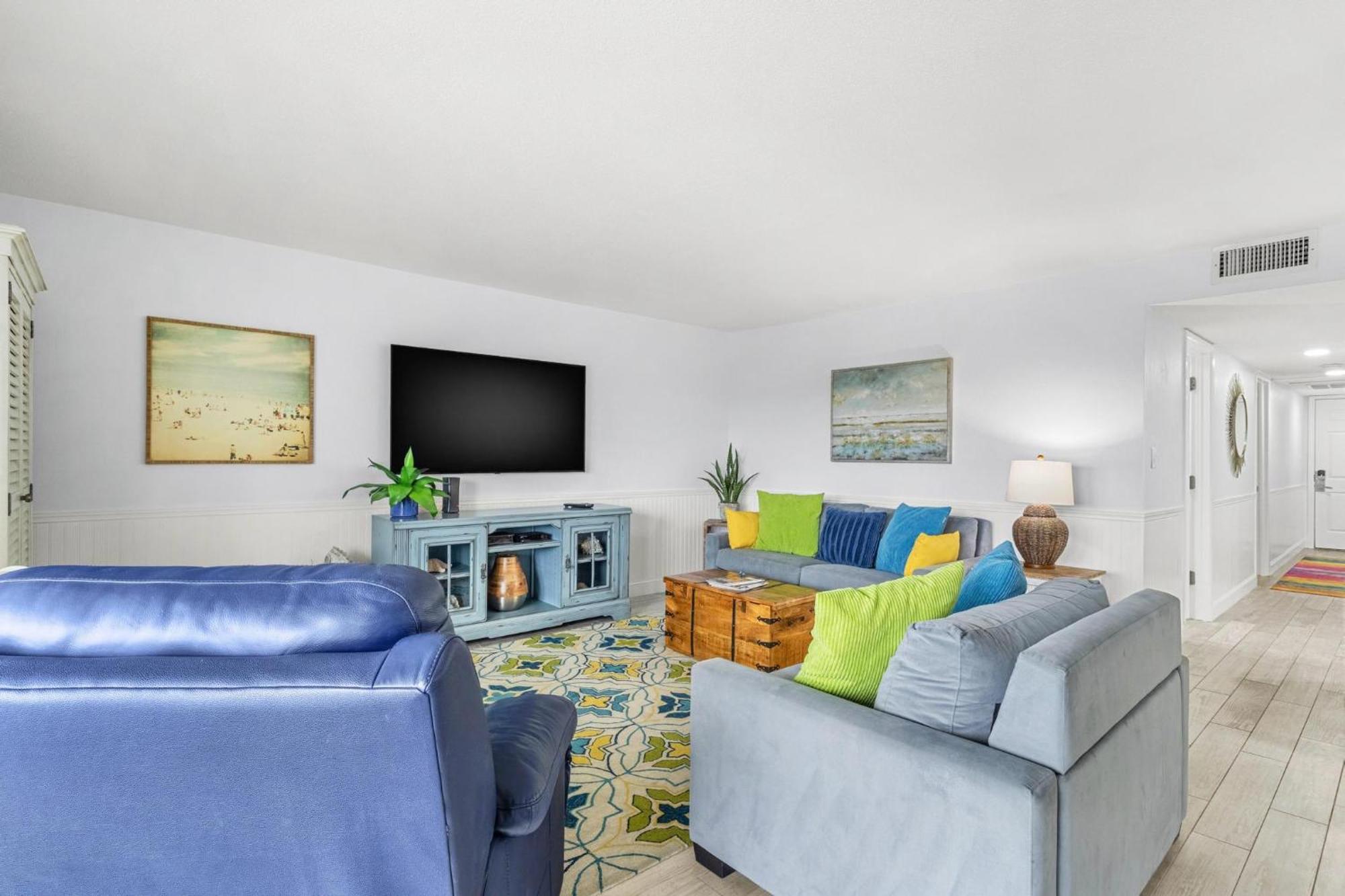 Beach Oasis - No Storm Damage & Guest Ready! Come Enjoy The Heated Pool & Relax At The Beach! Clearwater Beach Ngoại thất bức ảnh