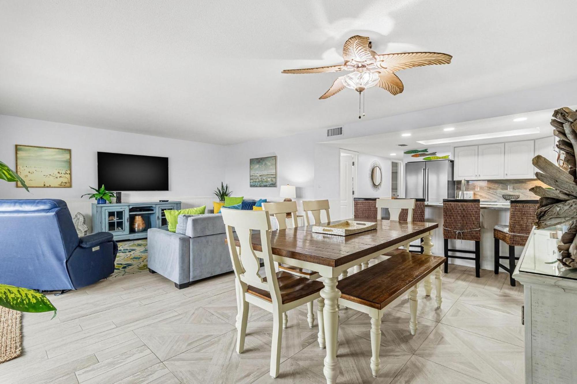 Beach Oasis - No Storm Damage & Guest Ready! Come Enjoy The Heated Pool & Relax At The Beach! Clearwater Beach Ngoại thất bức ảnh